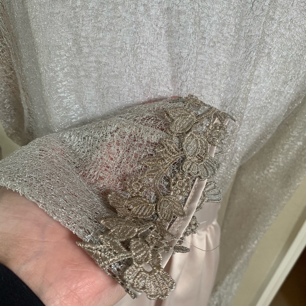 FLORA NIKROOZ Lace Robe - Picture 3 of 4